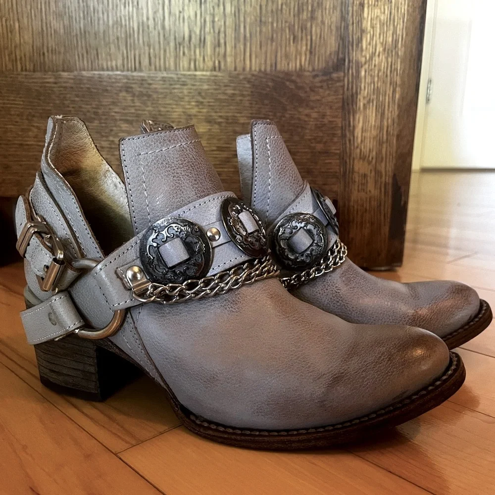 Freebird Mystic Boho Cowgirl Western Conches Brown Taupe Boots Booties, Size 6 - Picture 3 of 10